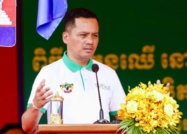 ឯកឧត្តមអភិសន្តិបណ្ឌិត ស សុខា បន្តជំរុញឱ្យពលរដ្ឋខេត្តព្រៃវែង រួមគ្នាដាំ និងថែរក្សាព្រៃឈើ