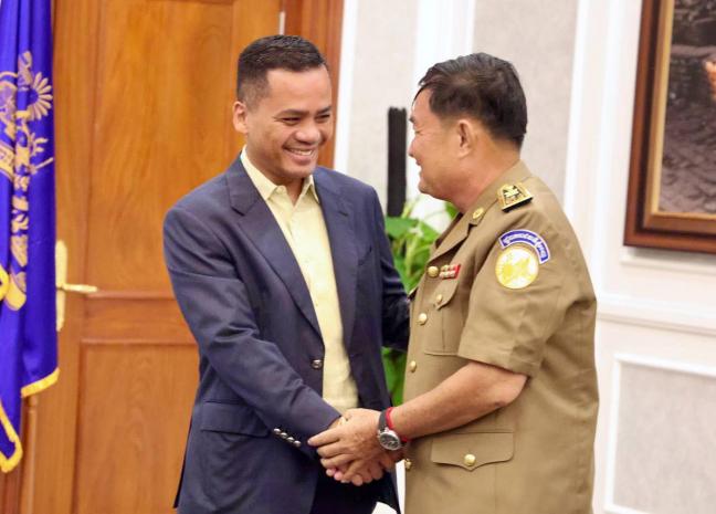 ឯកឧត្តមអភិសន្តិបណ្ឌិត ស សុខា អញ្ជើញលោក ប៉ាង លីដា មកជួប និងសុំឱ្យតៀមធ្វើបទបង្ហាញក្នុងសន្និបាតរដ្ឋបាលរាជធានី និងសន្និបាតក្រសួងមហាផ្ទៃ នាពេលខាងមុខ