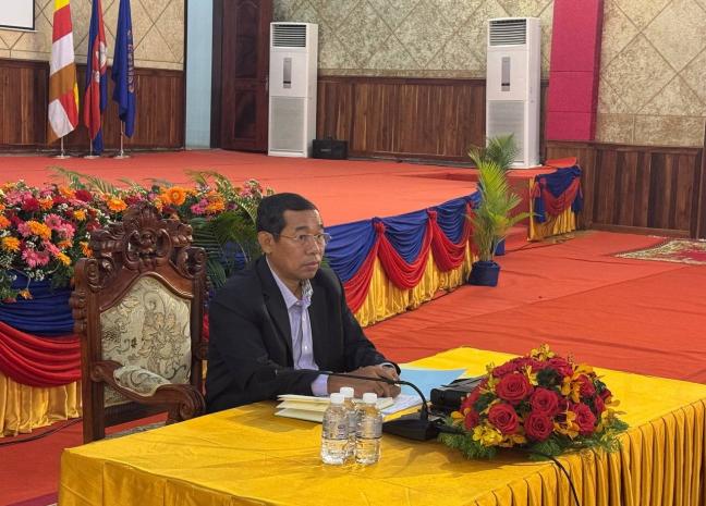 ឯកឧត្ដម អ៊ូច ភា អញ្ជើញដឹកនាំកិច្ចប្រជុំត្រួតពិនិត្យ និងជំរុញការអនុវត្តគោលនយោបាយ «ភូមិ-ឃុំ-សង្កាត់មានសុវត្ថិភាព» ស្ថិតក្នុងសមត្ថកិច្ចក្រសួងមហាផ្ទៃ នៅរដ្ឋបាលខេត្តកំពត