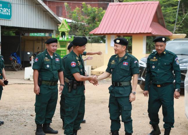 ឯកឧត្តម ឧត្តមសេនីយ៍ឯក បណ្ឌិត តុប នេត អញ្ជើញជួបសំណេះសំណាលសួរសុខទុក្ខជាមួយ កងកម្លាំងនគរបាលការពារព្រំដែន ក្នុងខេត្តបន្ទាយមានជ័យ