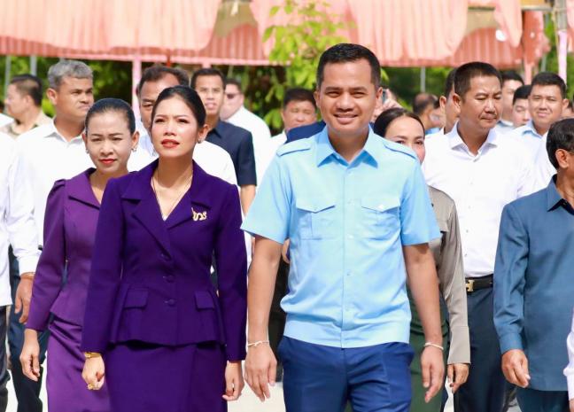 ឯកឧត្តមអភិសន្តិបណ្ឌិត ស សុខា និងលោកជំទាវ អញ្ជើញសម្ពោធអគារសាលាមត្តេយ្យ និងចម្អិនអាហារជូនគ្រូបង្រៀន និងសិស្ស នៅសាលាជីផុច