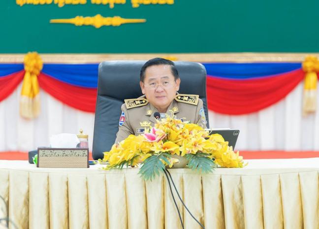 ឯកឧត្តម សុខ លូ អញ្ជើញដឹកនាំកិច្ចប្រជុំប្រចាំខែរបស់រដ្ឋបាលខេត្តបាត់ដំបង
