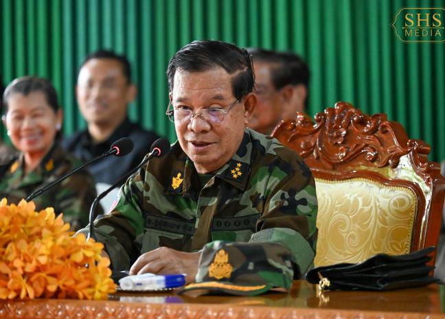 សម្តេចតេជោ ហ៊ុន សែន អញ្ជើញជួបសំណេះសំណាលជាមួយសមាជិកក្រុមប្រឹក្សាឃុំ-សង្កាត់ ស្រុក-ក្រុង ខេត្តឧត្តរមានជ័យ