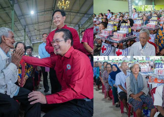 ឯកឧត្តម ម៉ាង ស៊ីណេត អញ្ជើញចែកអំណោយជូនប្រជាពលរដ្ឋទីទ័លក្រ ចាស់ជរាគ្មានទីពឹង ចំនួន ១.១៦៣គ្រួសារ ស្ថិតនៅឃុំវាលរេញ ស្រុកព្រៃនប់